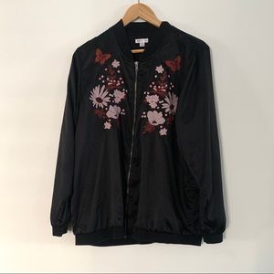 Xhilaration Black Jacket with Cute Flowers XL 🌸